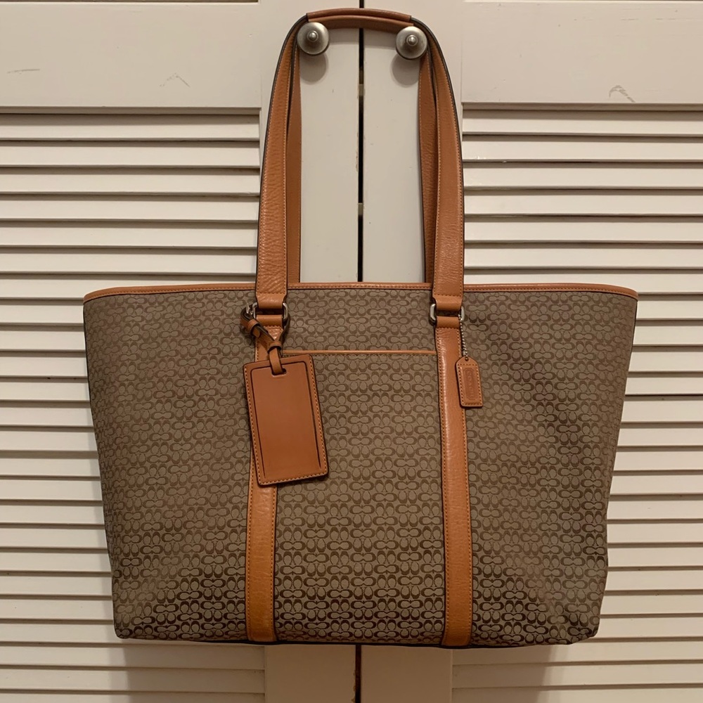 Coach large tote purse for travel